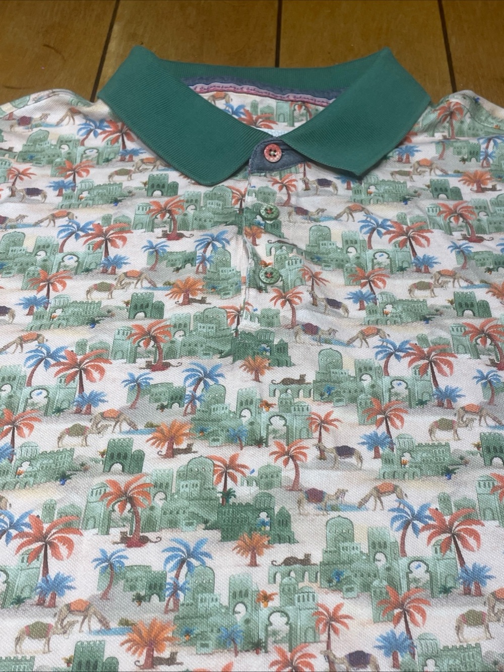 A Fish Named Fred Polo Shirt Size XL Desert All Over Print Cotton Blend Luxury